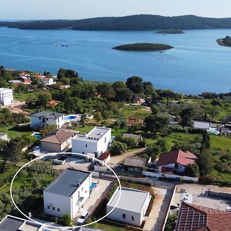 Villa Pura Vida With Sea View Pula Exterior photo