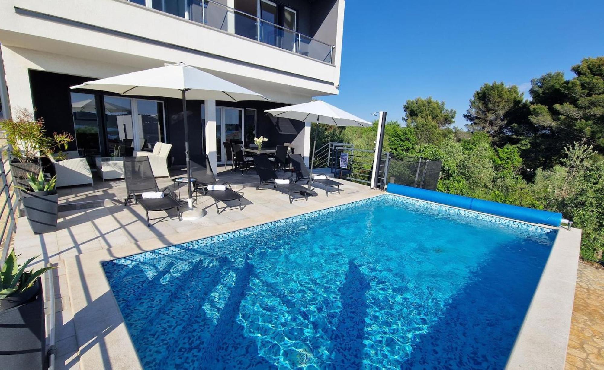 Villa Pura Vida With Sea View Pula Exterior photo